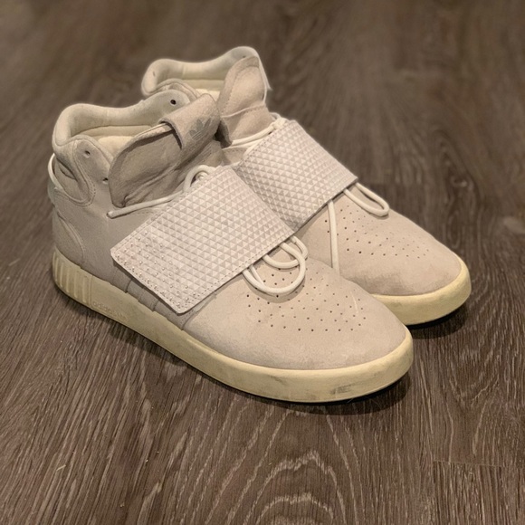 🤍adidas grey Tubular Invader Strap🤍 - Picture 7 of 10